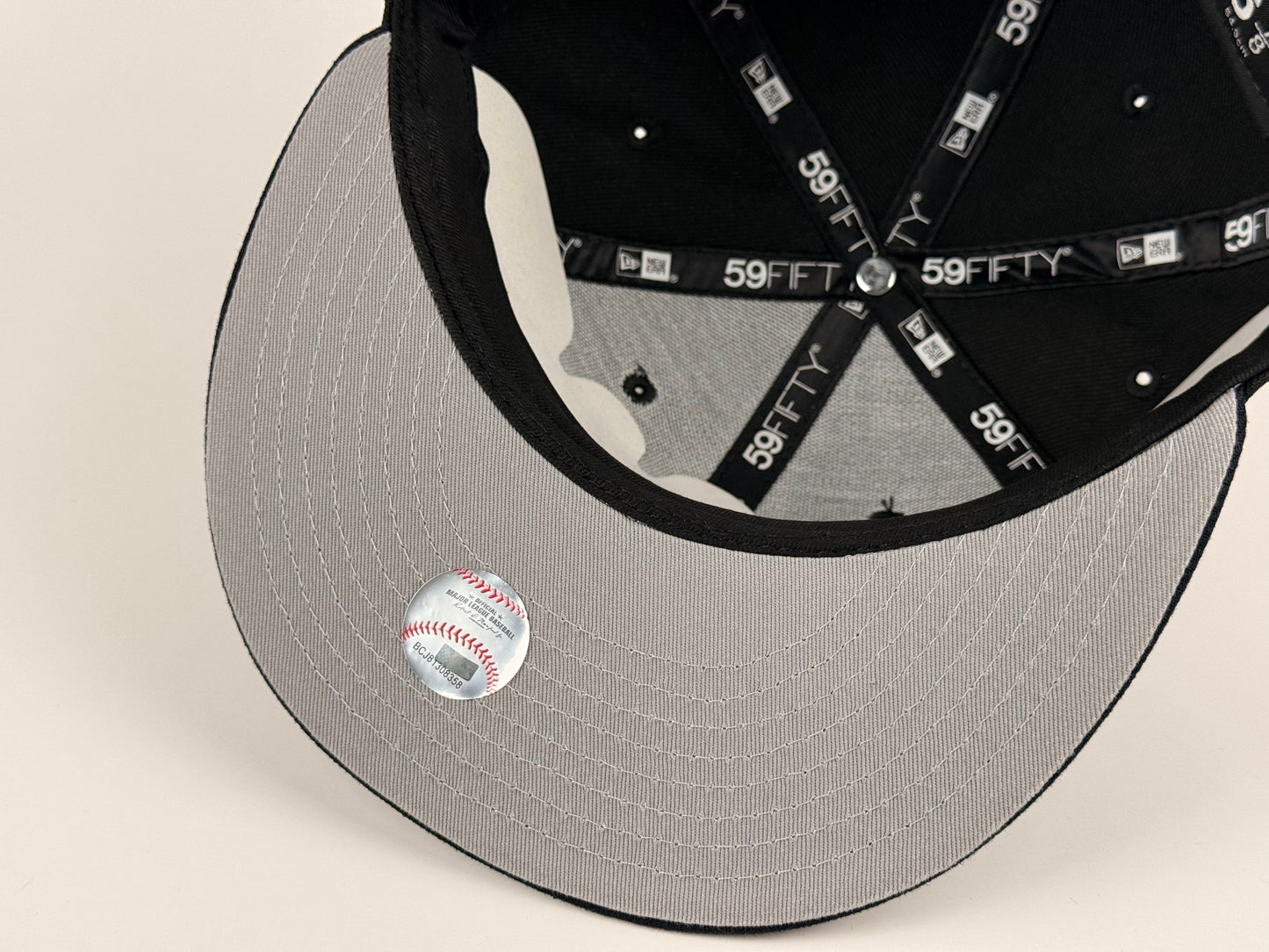 San Diego Padres New Era Cap 59FIFTY Fitted Hat Black Crown Navy Blue Visor Cactus League 1996 Side Patch