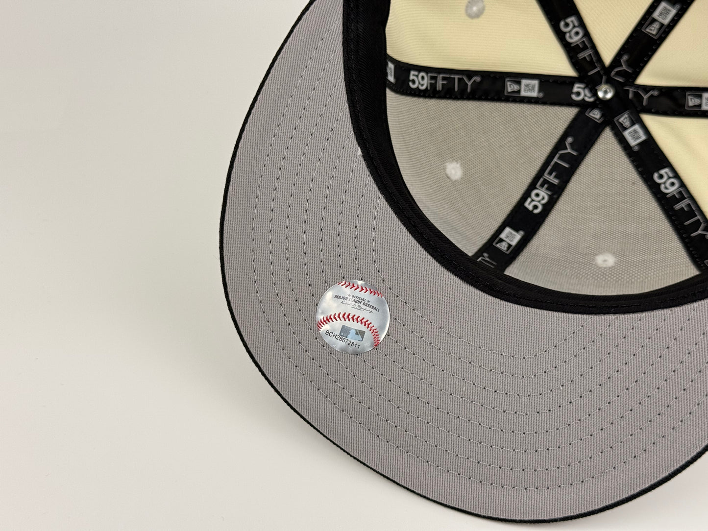 Arizona Diamondbacks New Era Cap 59FIFTY Fitted Hat Cream Crown Black Visor 2001 World Series Side Patch