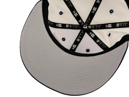 Chicago White Sox MLB New Era Cap 9FIFTY Snapback Hat White Crown Navy Blue Visor