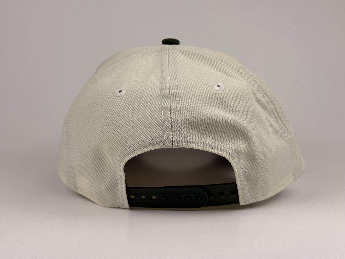 San Francisco Giants New Era Cap 9FORTY A-Frame Snapback Hat Cream Crown Army Green Visor 2014 World Series Side Patch