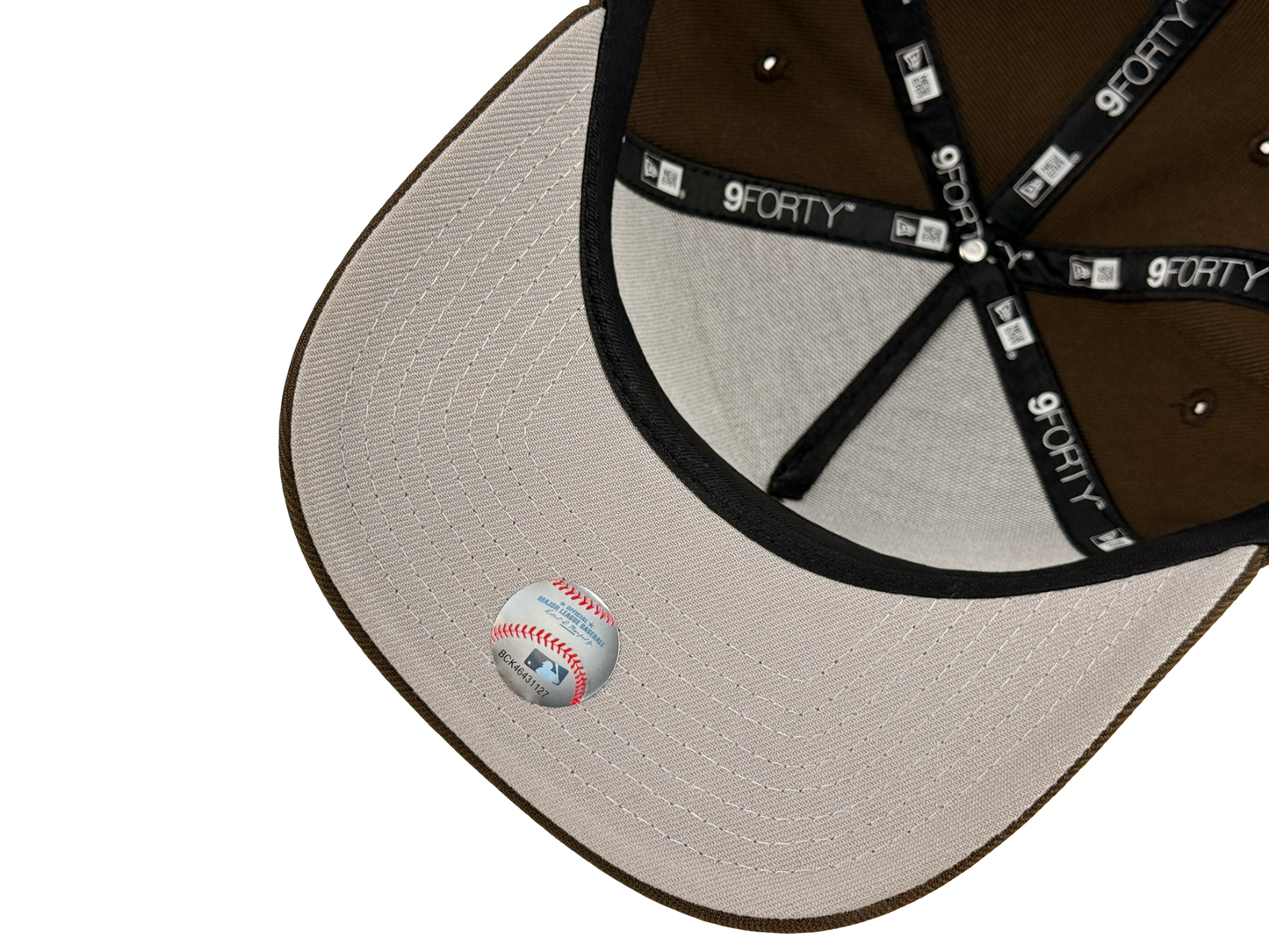 New York Yankees MLB New Era Cap 9FORTY A-Frame SnapBack Hat Brown