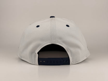 Chicago White Sox MLB New Era Cap 9FIFTY Snapback Hat White Crown Navy Blue Visor