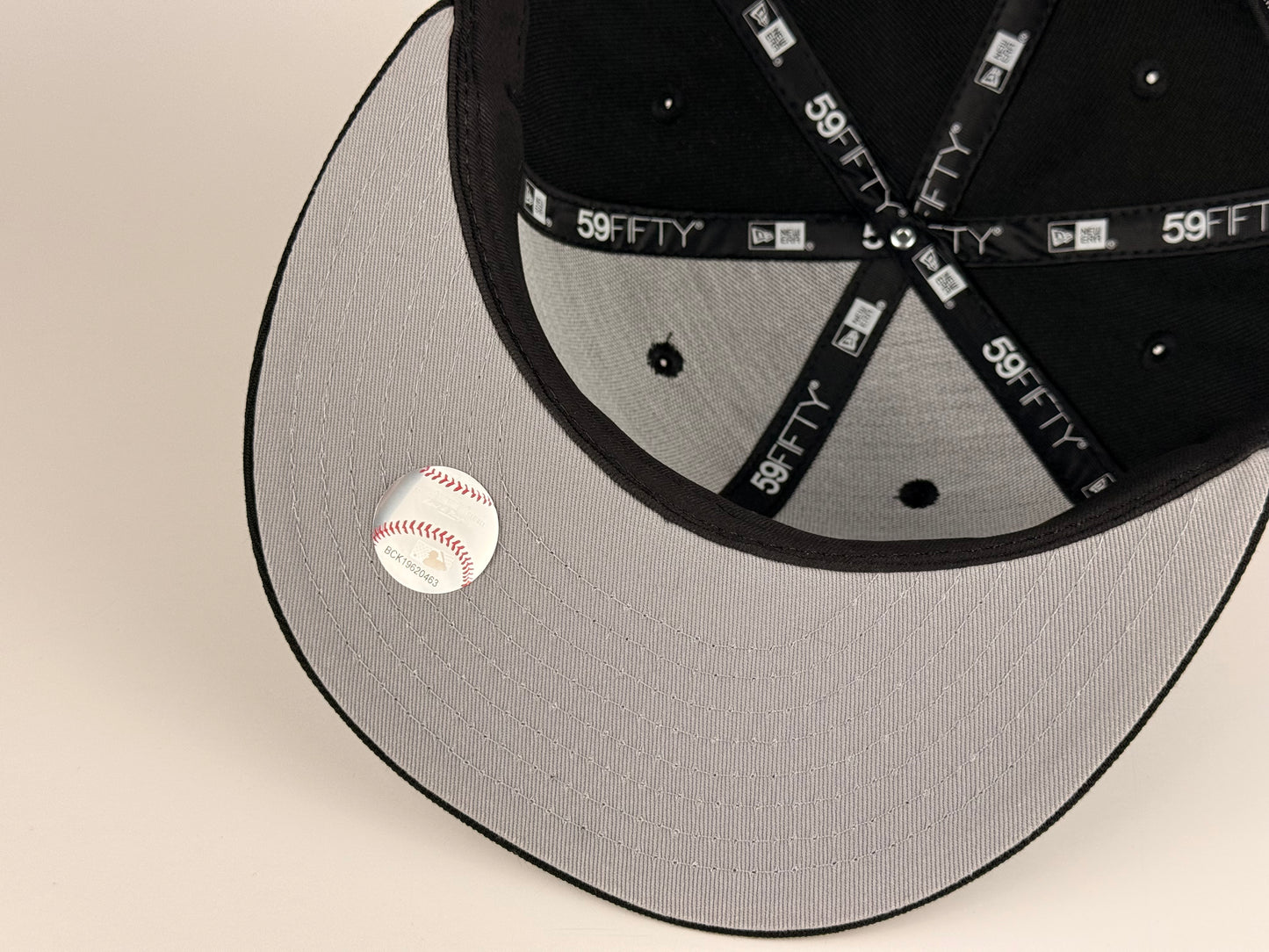 San Diego Padres Sugar Skull MLB New Era Cap 59FIFTY Fitted Hat