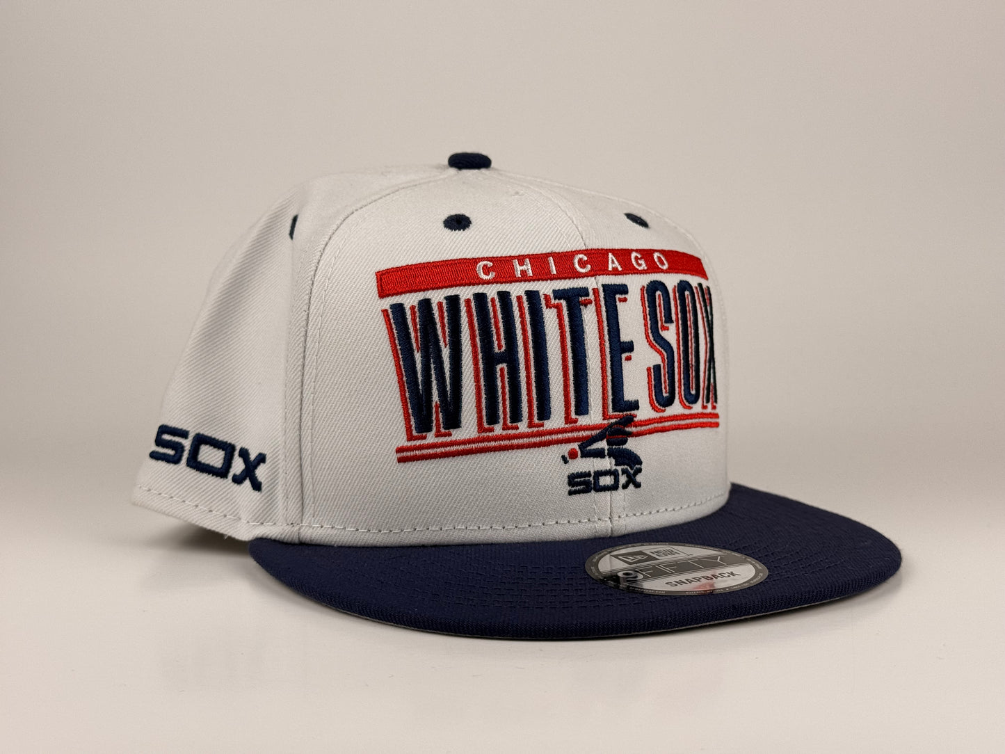 Chicago White Sox MLB New Era Cap 9FIFTY Snapback Hat White Crown Navy Blue Visor