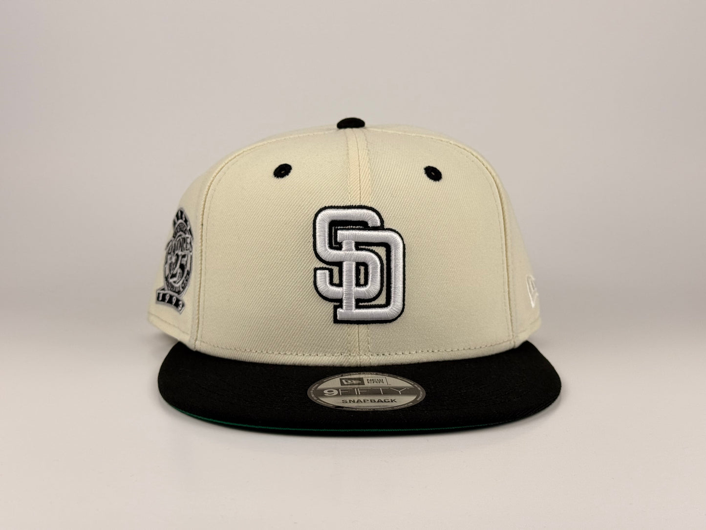 San Diego Padres MLB New Era Cap 9FIFTY Snapback Hat Cream Crown Black Visor 25th Anniversary Side Patch