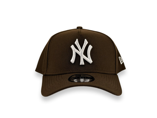 New York Yankees MLB New Era Cap 9FORTY A-Frame SnapBack Hat Brown
